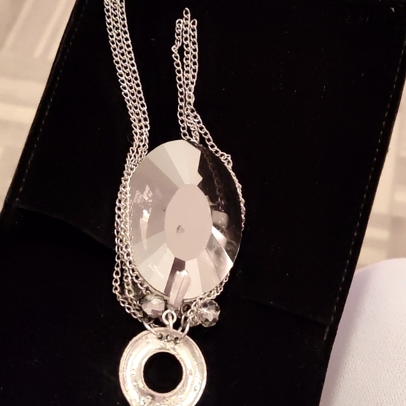 Pendant - Picture 3 of 3